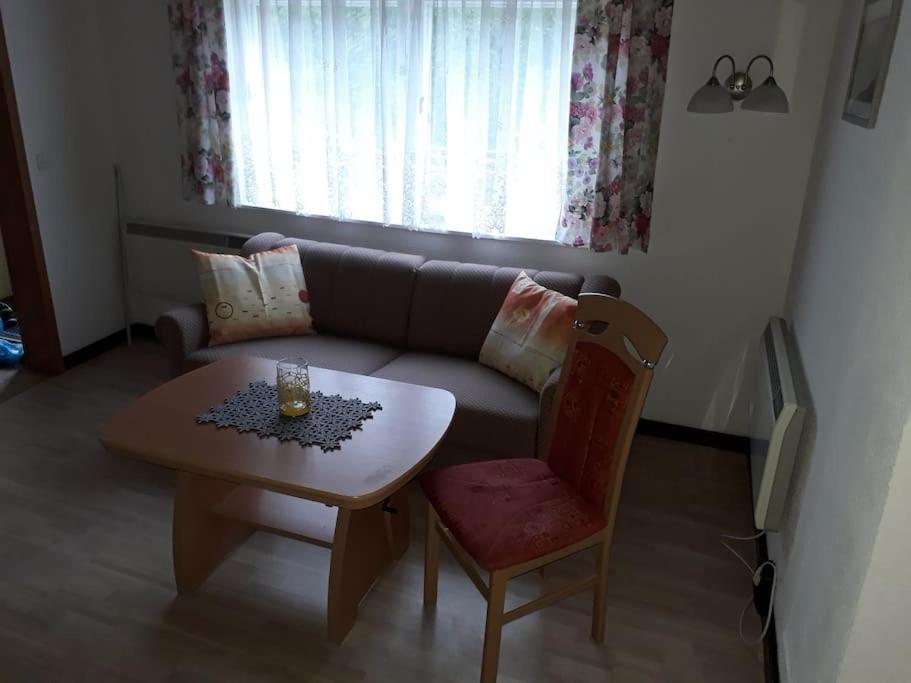 Bungalow Bluehende Oase Зебниц Екстериор снимка