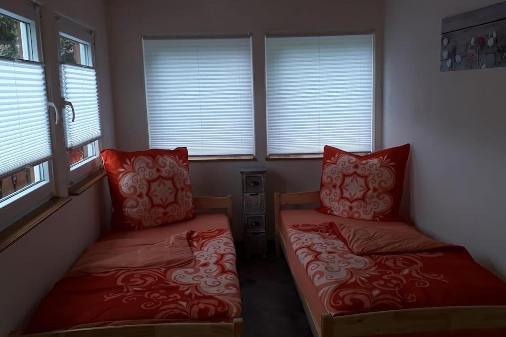 Bungalow Bluehende Oase Зебниц Екстериор снимка