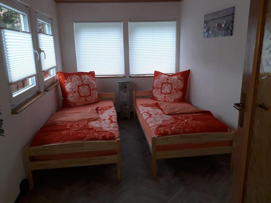 Bungalow Bluehende Oase Зебниц Екстериор снимка